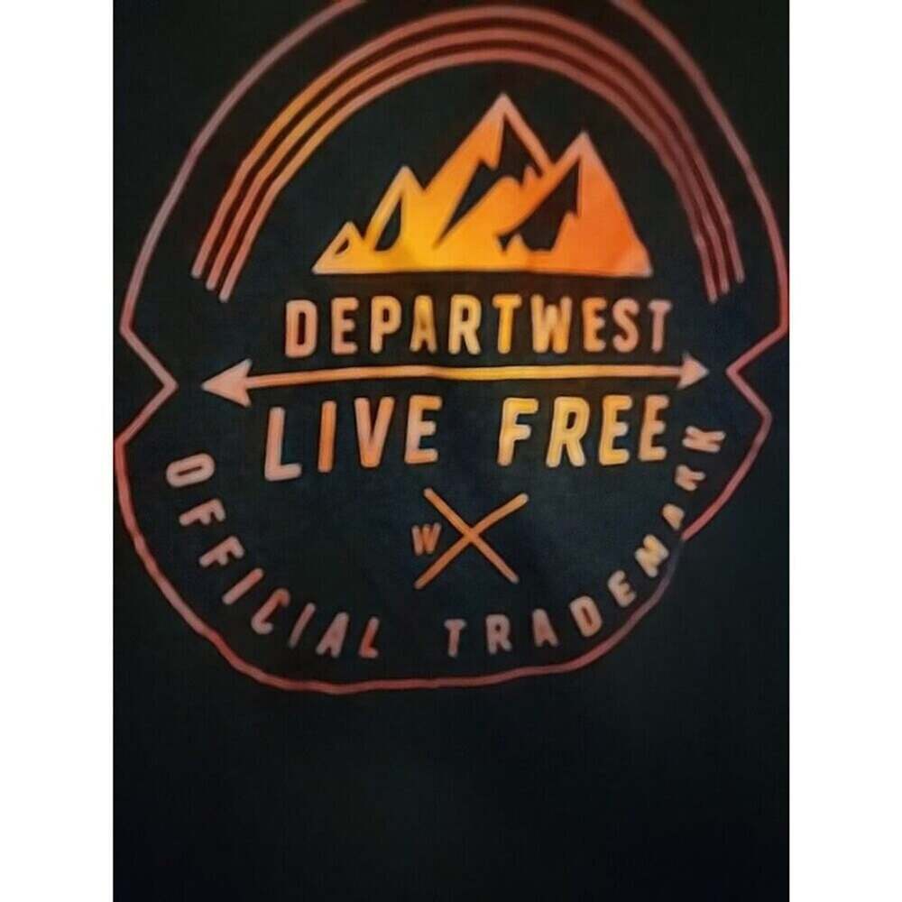 Depart West Mens Medium Live Free Logo Pullover NWT A105 New Excellent Shirt